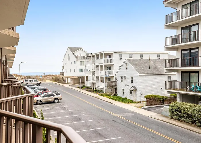 Sea Place 214 *